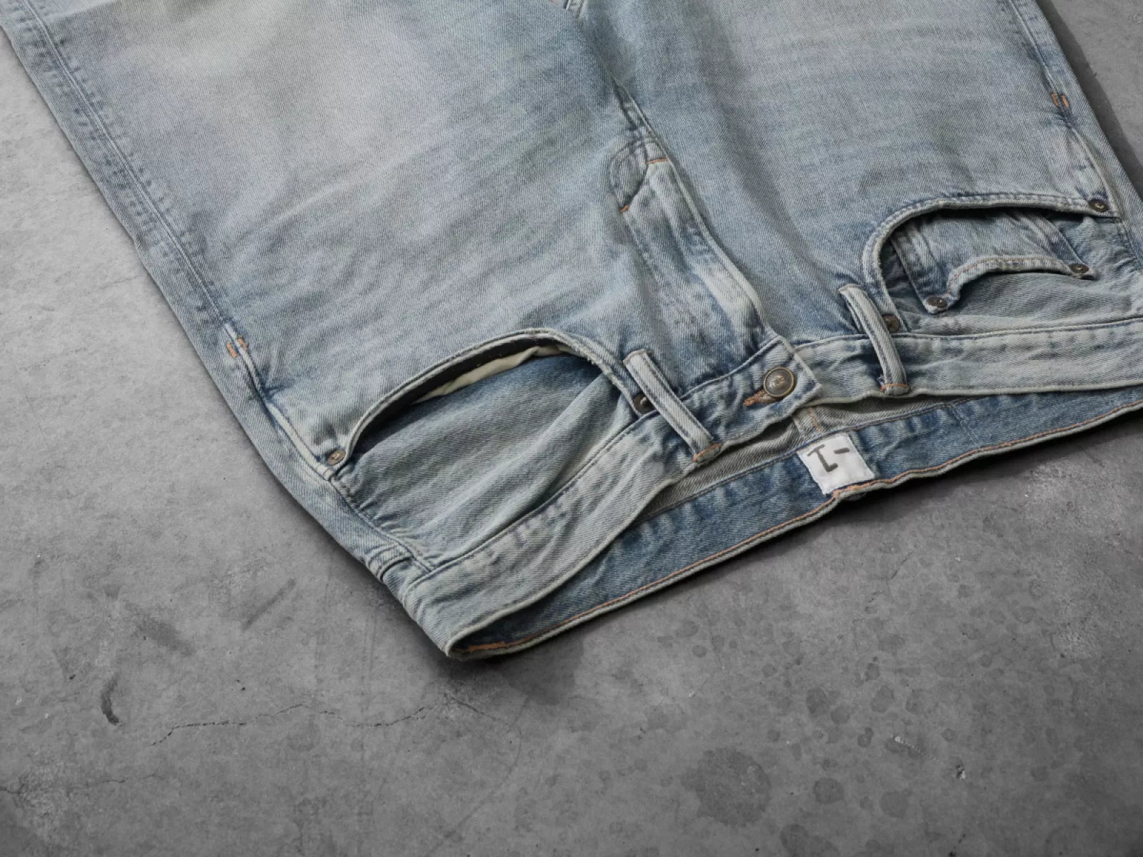 -1 Minus 1 - The One Jean - sky blue