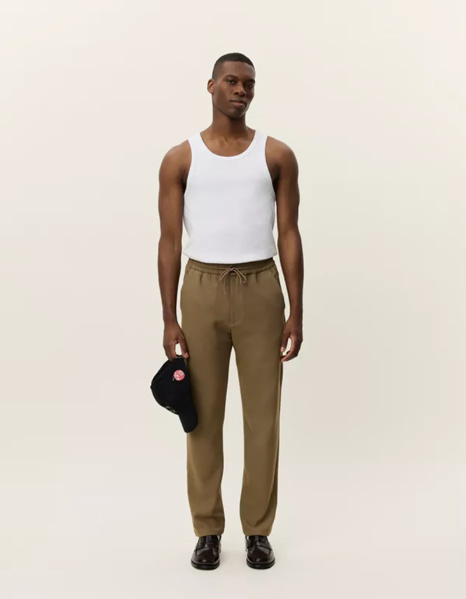 Les Deux Les Deux Como Tapered Pants - Seasonal Bruin