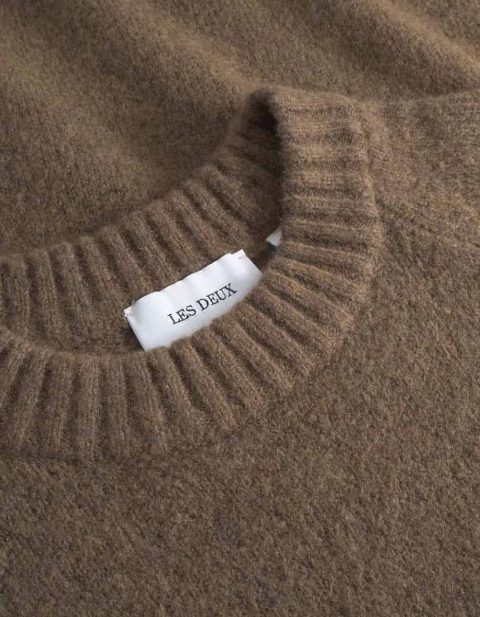 Les Deux Les Deux Gilbert Crewneck Knit Brown