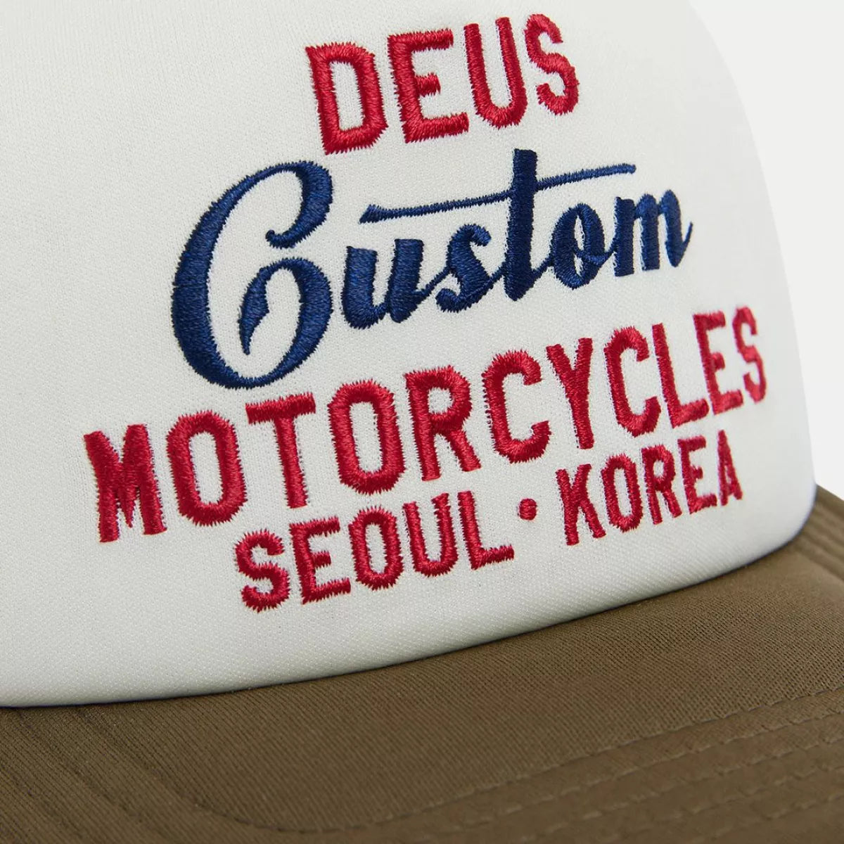 Deus Deus Kamli Trucker Pet